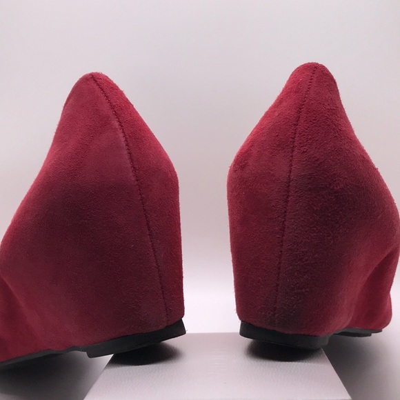 “Me Too” Women’s Slip On Wedge Shoes - Picture 8 of 11